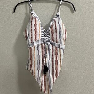 💋NWT Jessica Simpson One Piece Swimsuit